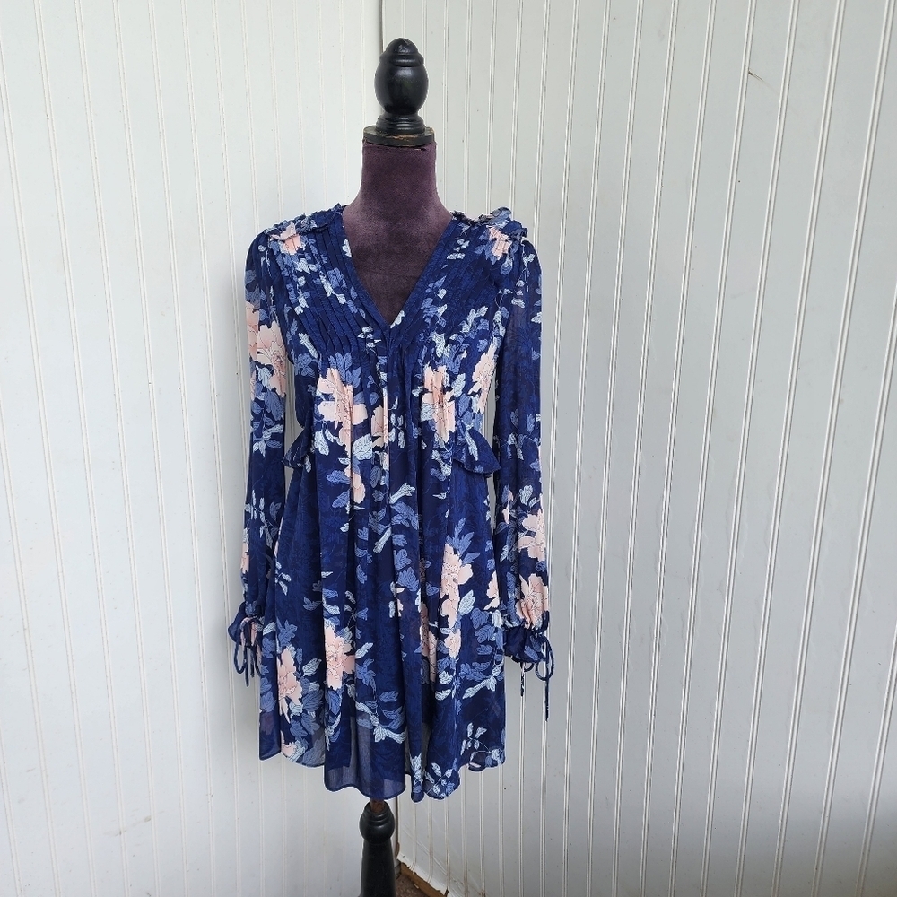 Buffalo David Bitton Blue Ponk Floral Dress Sheer Long Sleeve Ruffle Pleats XS